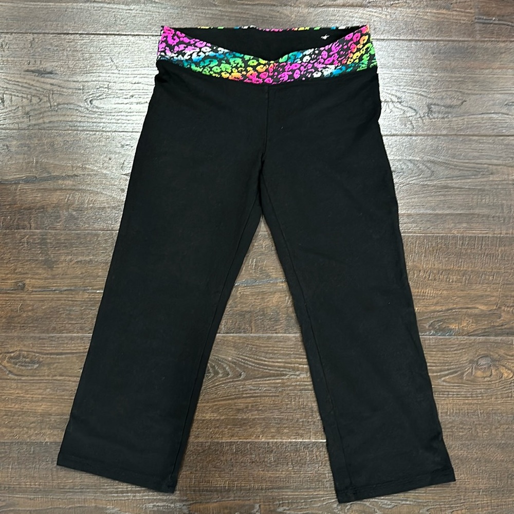Victoria secret Pink size S/P cropped leggings never worn! Like new!